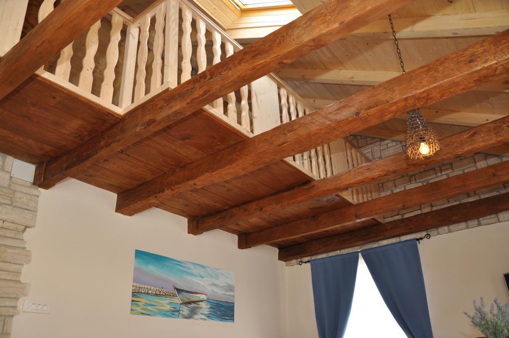 Rustic Mariva Apartment *